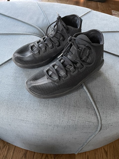 jordan reveal triple black