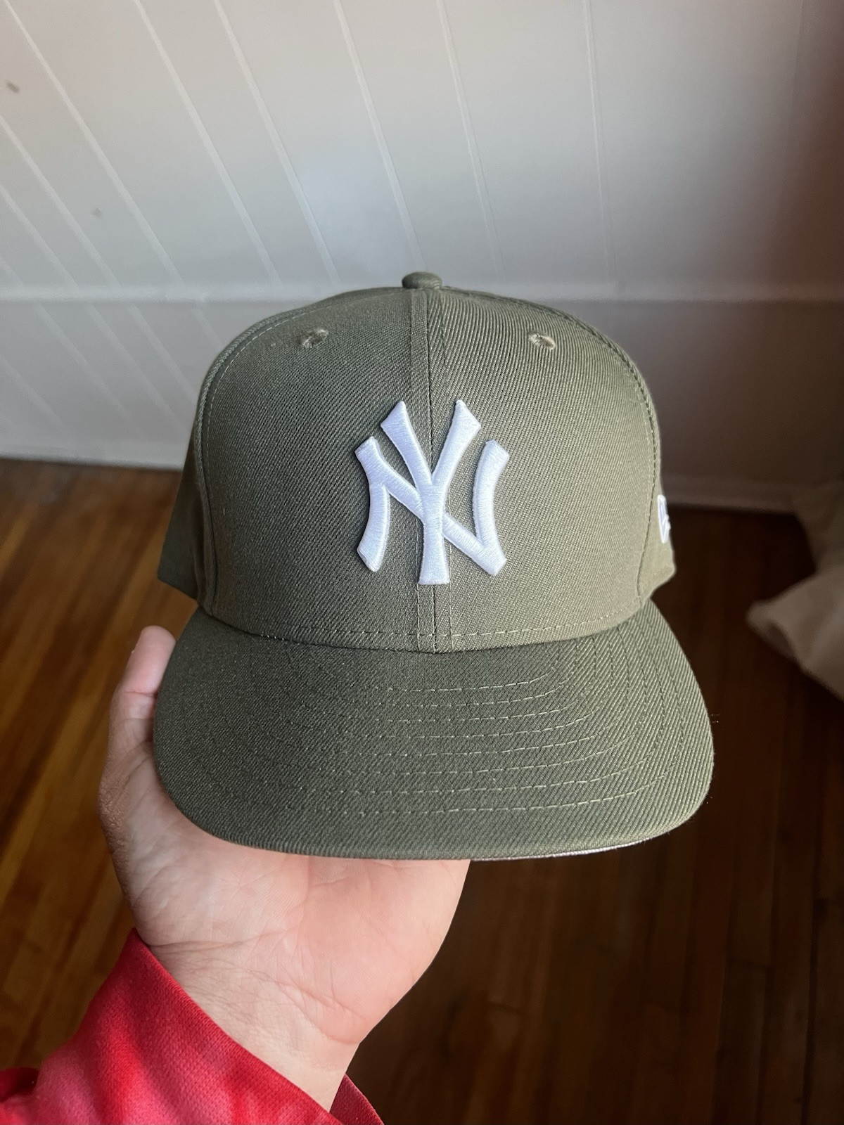NY Yankees Olive Green 59FIFTY Fitted Cap Size 7 1/2