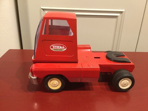 Vintage Tonka Livestock Tractor Trailer Semi Pressed Steel, 1960’s Restored 16”. - Picture 2 of 12