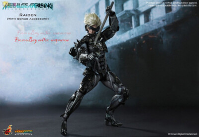 Hot Toys 1/6 Vgm17 Metal Gear Rising: Revengeance Raiden Deluxe