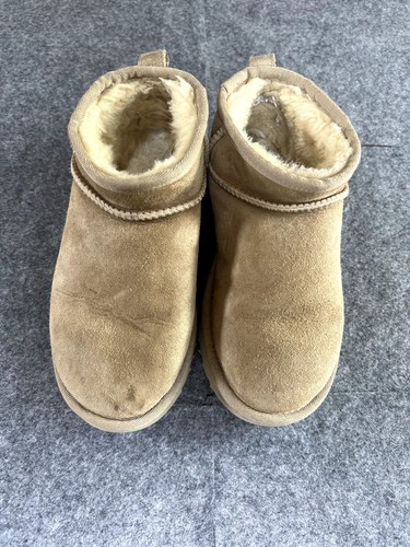 UGG Tan