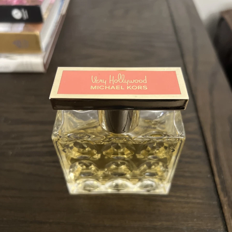 VERY HOLLYWOOD por Michael Kors Eau de Parfum 1,7 oz/50 ml • Spray • Nuevo sin caja Foto 2 de 4