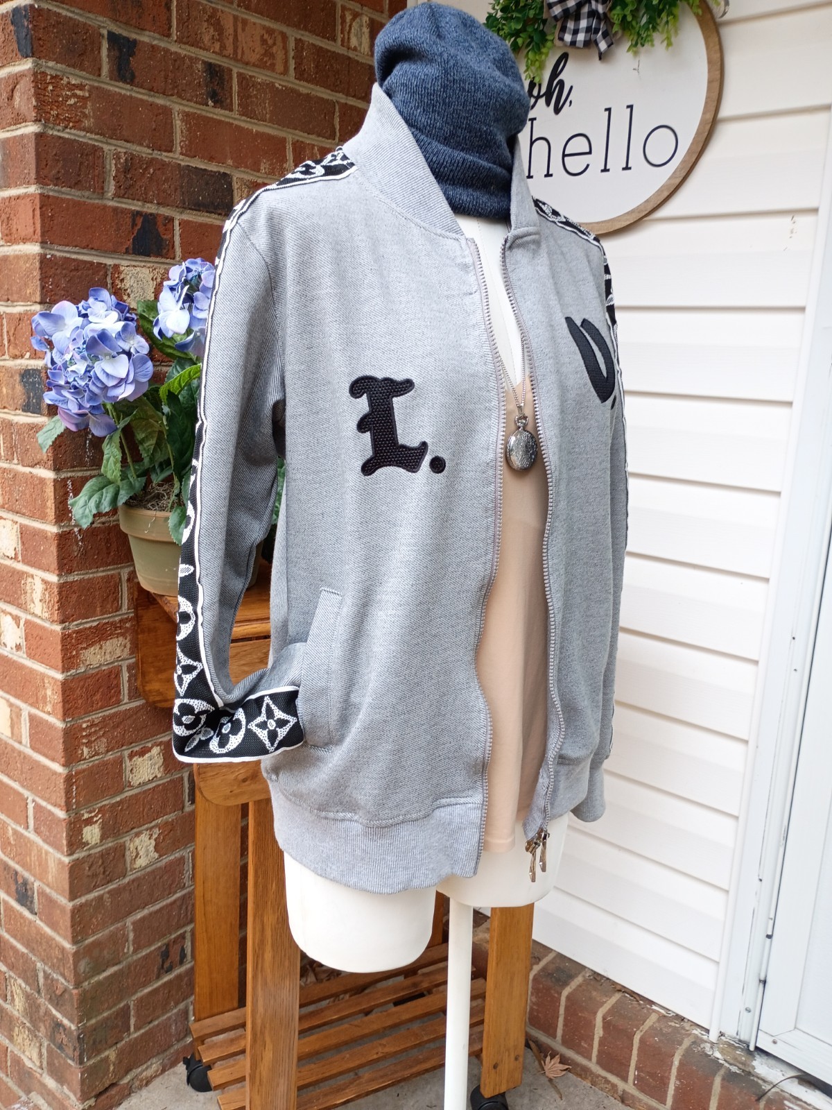 LOUIS VUITTON MENS SZ M AUTHENTIC FLOWER MONOGRAM SWEATER TRACK JACKET RARE