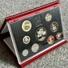 1996 Royal Mint UK 9 Coin Deluxe Proof Set with COA and rare ‘25 Years’ booklet