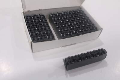 New | Schneider Electric | TM5ACTB3210 | 1X10 Term Block 12 Pin 240Vac cod. Blac