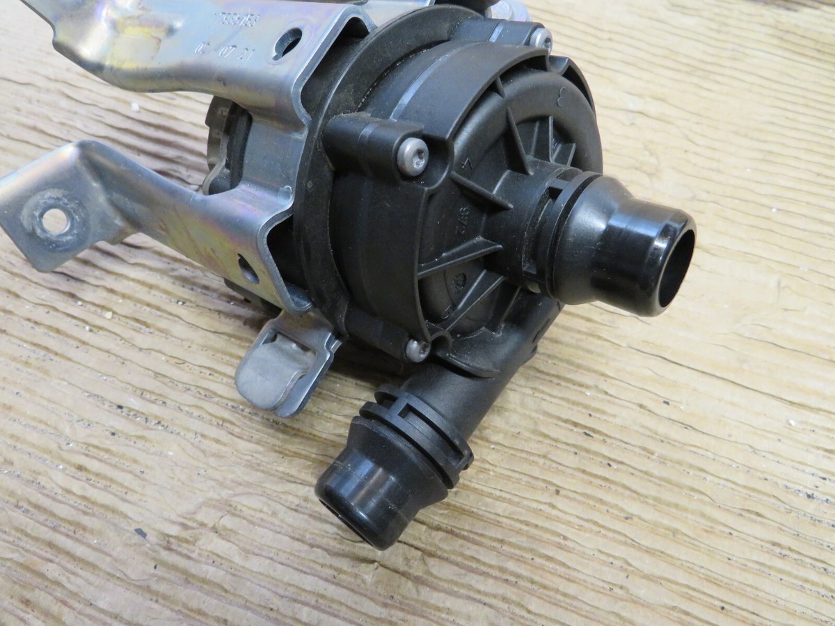 Elly88さん専用 2020-2023 TOYOTA SUPRA ELECTRIC AUXILIARY COOLANT WATER PUMP
