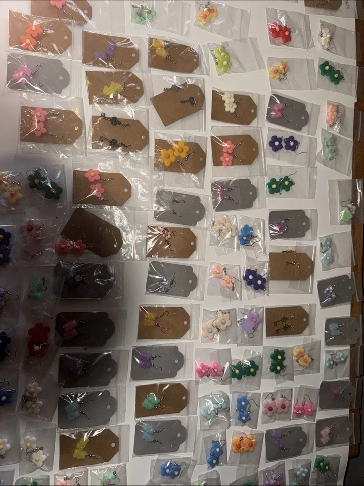 Lot of 150+ Pair Of Earrings For Resale Lightweight Handmade - Image 3 of 4