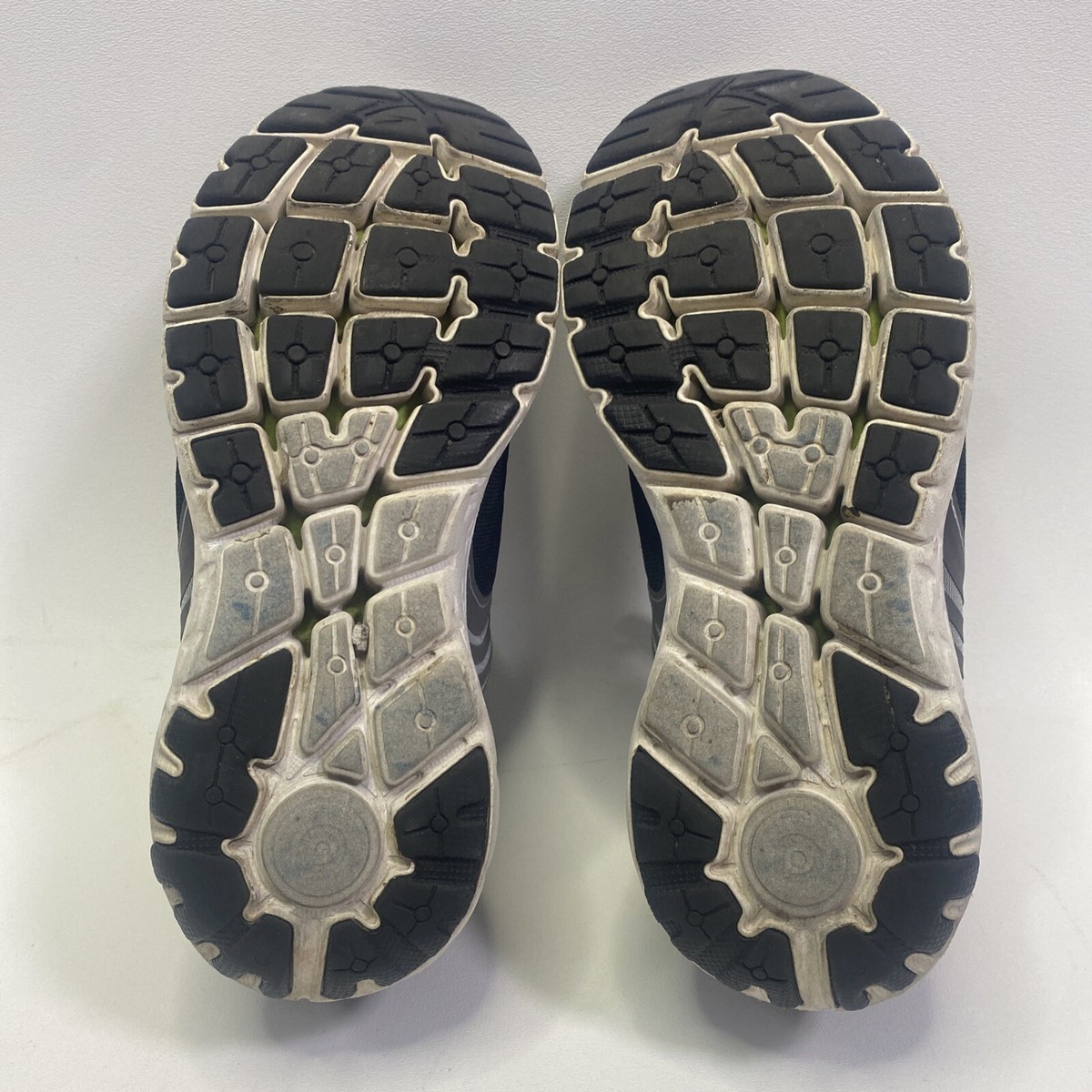 Brooks Womens Pureflow 6 1202371B002 Black Running Shoes  display picture 1