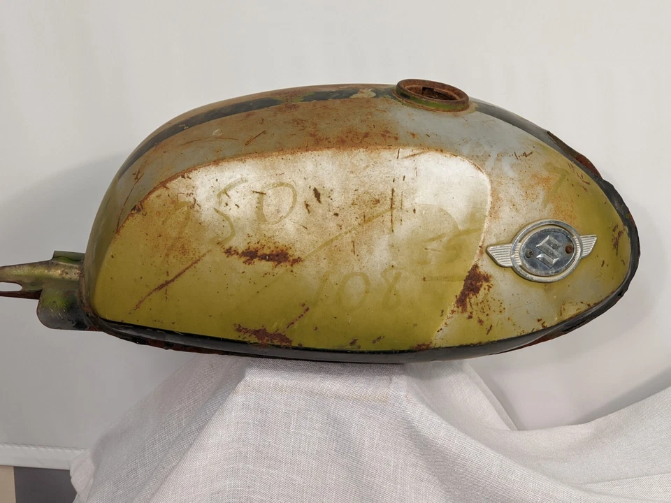 Tanque de gasolina Suzuki T250 x 6R Hustler 2 tiempos ¡Raro! Tanque Cafe Racer 1969 1 año Foto 4 de 4