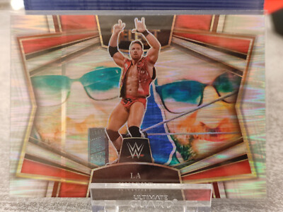 LA Knight Flash Prizm Snapshot  | Panini WWE Select 2023
