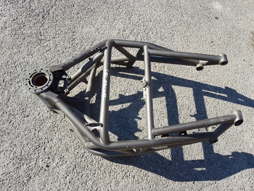 Telaio con documenti MV AGUSTA BRUTALE 989 - Imagen 3 de 5