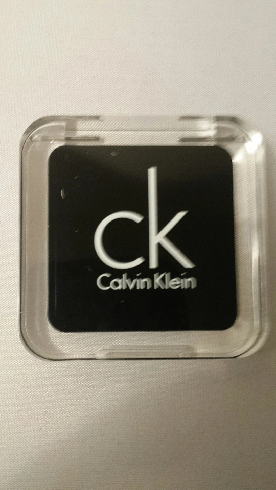 Calvin Klein Tempting Glance Intense Eyeshadow - #113 Pink Slip  - Image 2 of 4