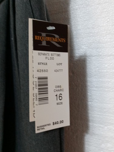 Requirements Women's Size 16 Gray Dress Pants Light Pleated Front Straight Leg - Picture 2 of 12