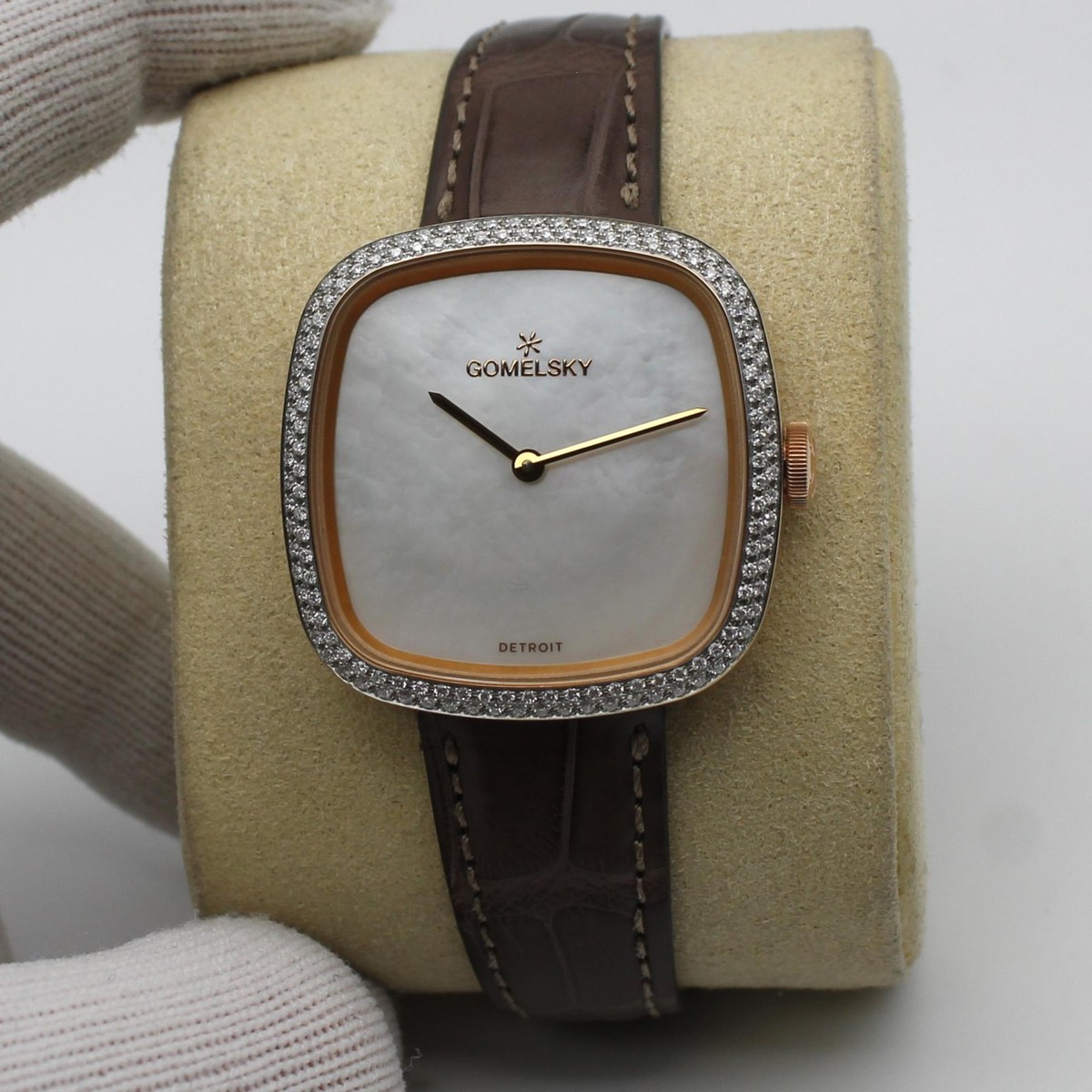 Gomelsky Eppie Sneed Steel MOP Dial Quartz Ladies Shinola Gomelsky 37mm Two-Tone Steel MOP Dial Quartz Ladies  main image 3
