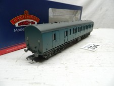 Bachmann 00 BR MK1 Blue Suburban 2nd Brake Factory Weathered E43152 Box 34-632