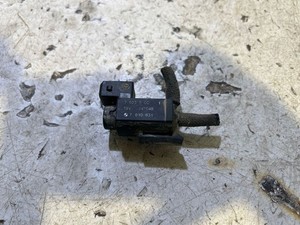 BMW 4 F32 F33 2015 Diesel 190kW Turbolader Druckwandler Magnetventil 70231800