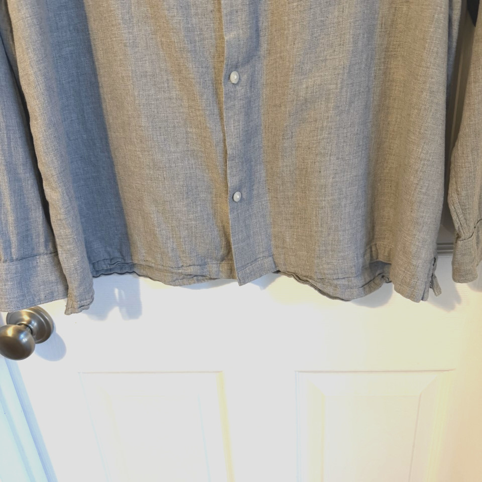 Gap Mens Button Down Camp Collar Long Sleeve Ligh… - image 4