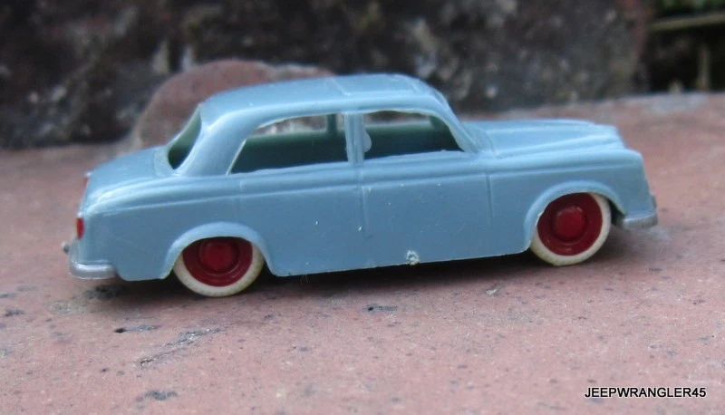 JOUEF HO /  VOITURE MINIATURE PEUGEOT 403   1:87 - Photo 3/4