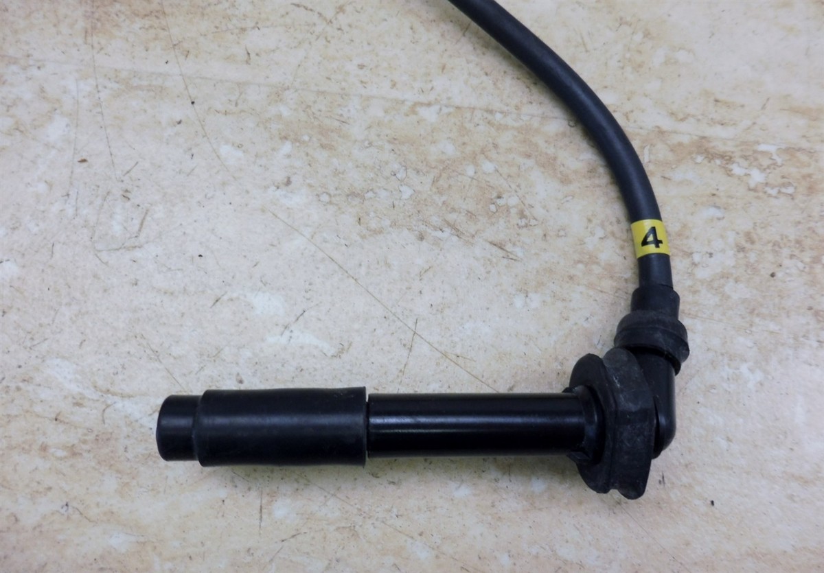 1990 Kawasaki ZX750H Ninja ZX 750 K582. ignition coil A with wires