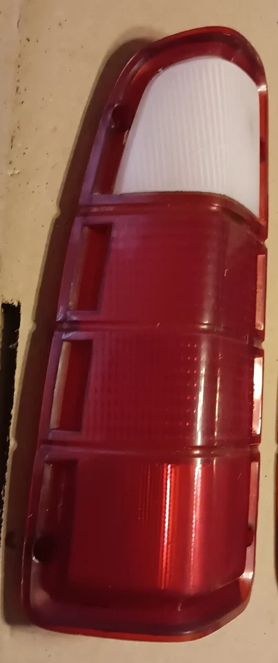 Juego de luces traseras Dodge Truck D100/D150/D250/Ram Charger 1972-1980 Foto 2 de 4