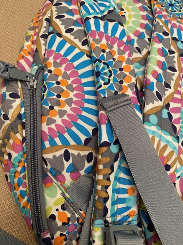 Zaino compatto Vera Bradley Essential Sunny Medallion nuovo con etichetta - Foto 8 di 8