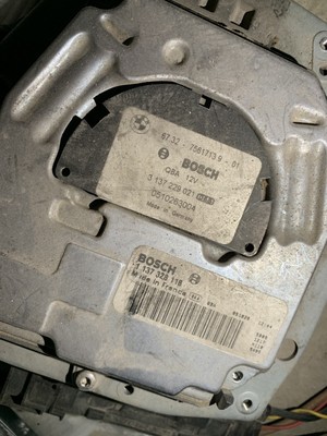 06-13 BMW E90 E92 3-series Radiator Cooling Fan Motor Bosch
