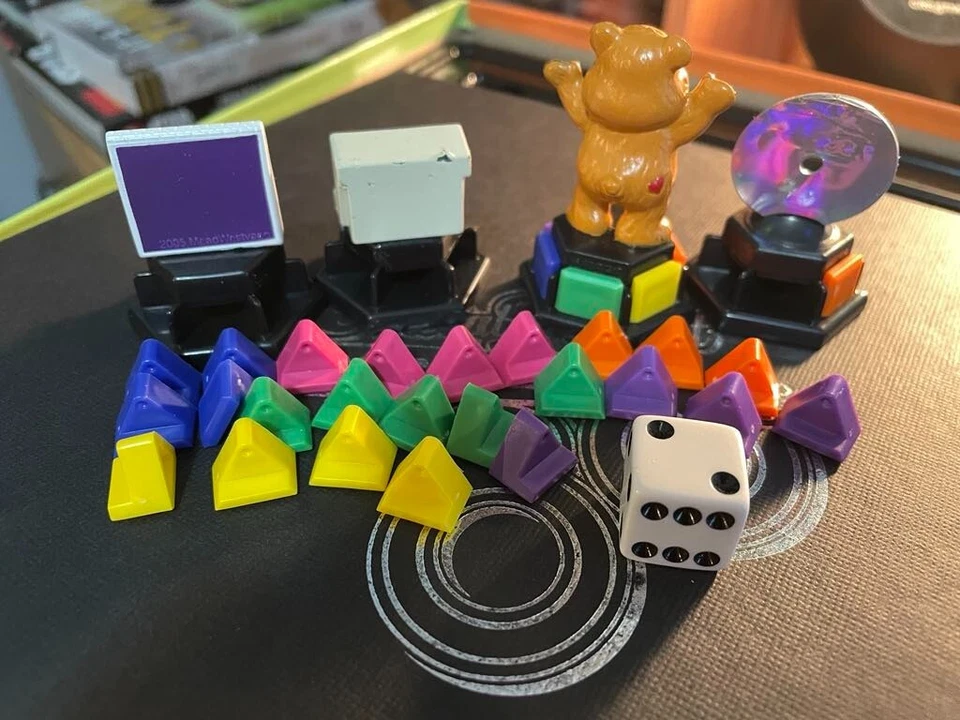 Peças de reposição 2005 Parker Brothers - Ursinho carinhoso TRIVIA PERSEGUITION TOTALMENTE ANOS 80 - Imagem 2 de 2