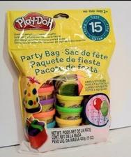 PLAY-DOH Party Bag - 15  one ounce cans of modeling compound