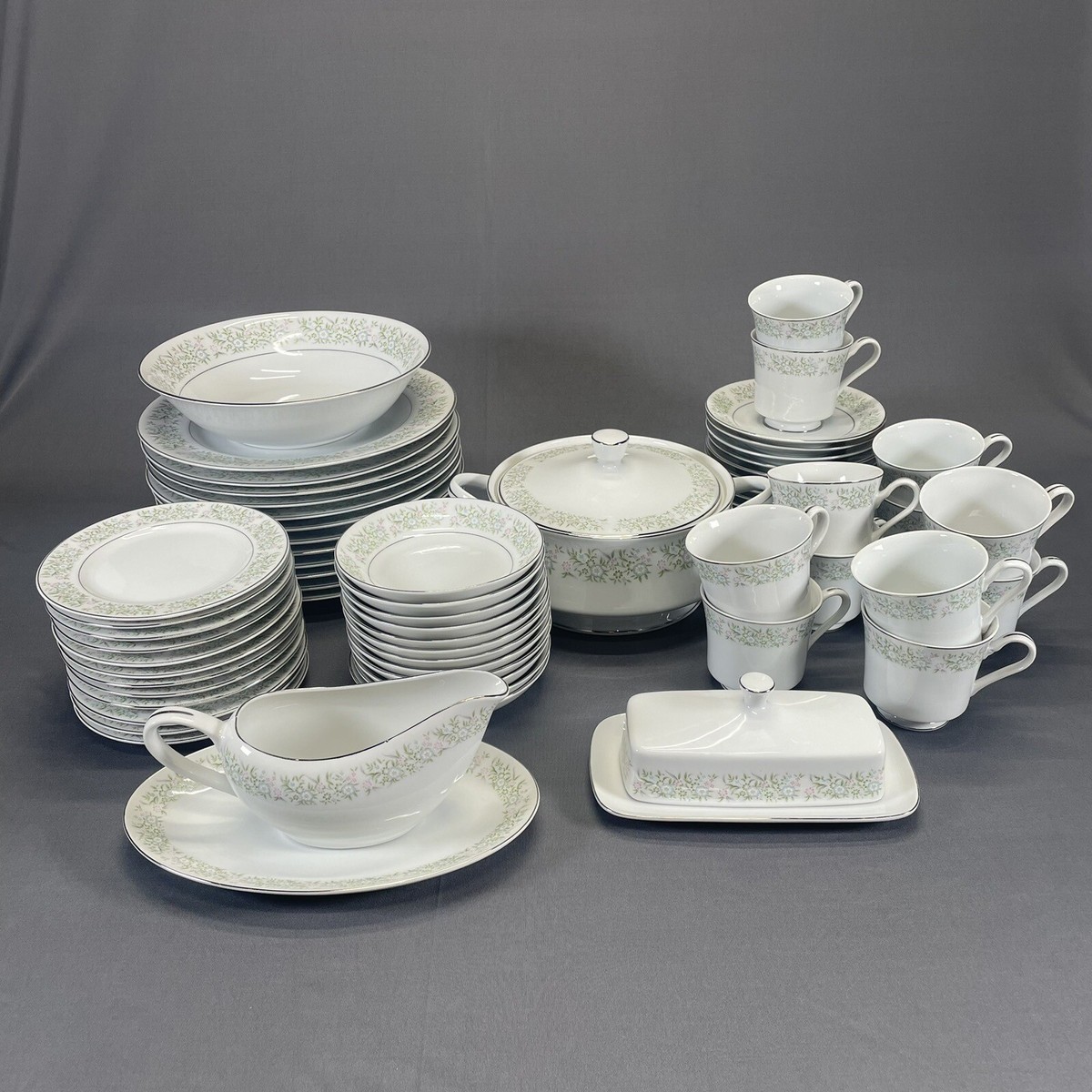Taihei China Dinnerware Set Replacements Springtime Pattern Floral