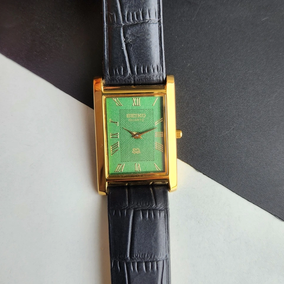 Reloj Pulsera Seiko Vintage Delgado Cuarzo Cara Verde Caballeros - ENVÍO GRATUITO Foto 4 de 4