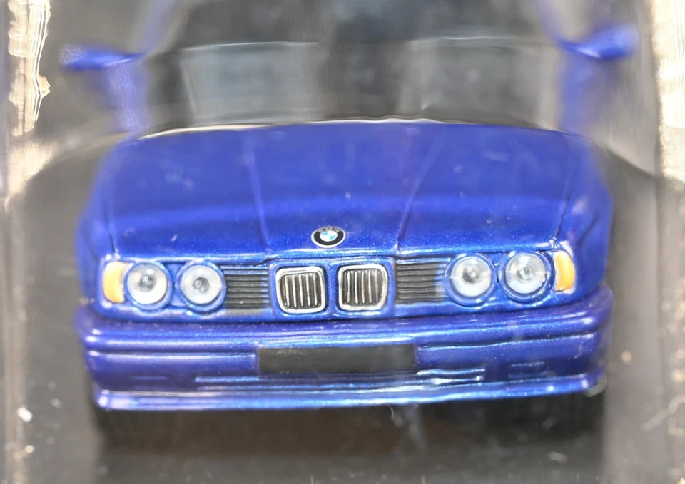 BMW M5 Azul Sedán 1:43 Del Prado Ultimate Car IXO Como Nuevo Paquete Sellado Foto 4 de 4