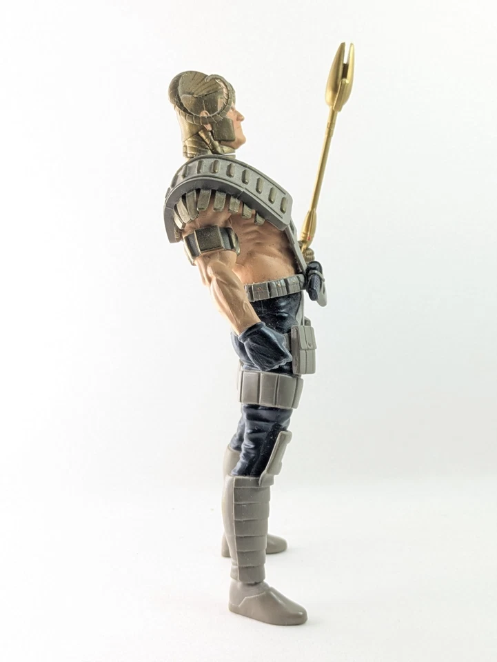 Коллекционная экшн-фигурка Magog из комиксов DC Comics Alex Ross Kingdom Come  - Изображение 3 из 4