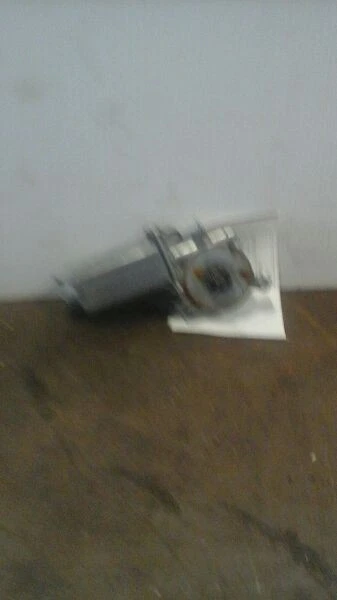 94 95 96 97 98 99 DEVILLE POWER WINDOW MOTOR FRONT LEFT - Image 2 of 4