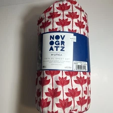 Novogratsz By Utica Twin XL Sheet Set Long Stem Lotus Pattern Red/White