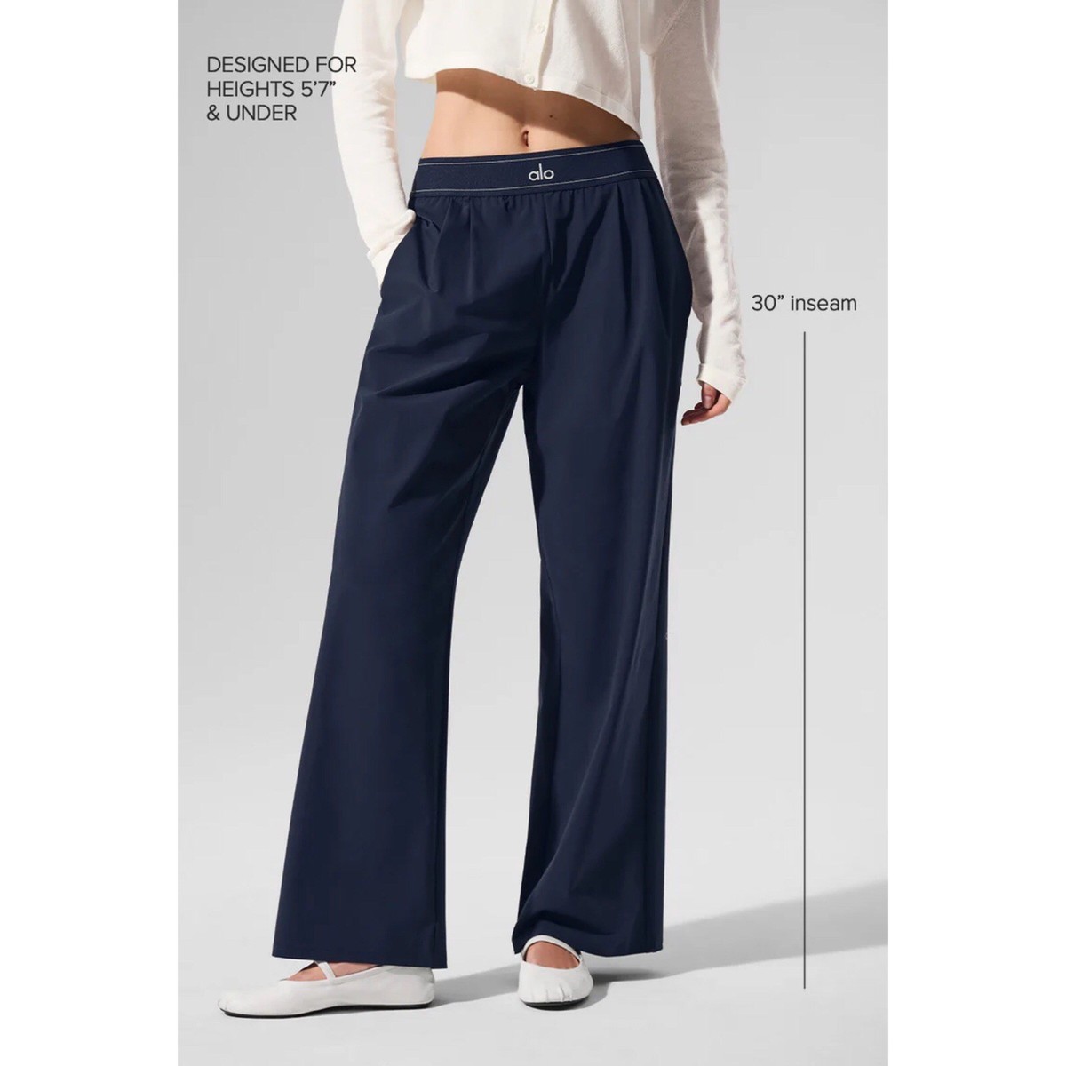 新品　Alo yoga パンツ　レギュラー　XXS ネイビー Alo Yoga Suit Up Trouser (Regular) Navy M | eBay