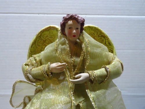 GOLD TREETOP/FREESTANDING ANGEL W/PLASTIC WINGS, HEAD & HANDS 12" A5 - Picture 2 of 6