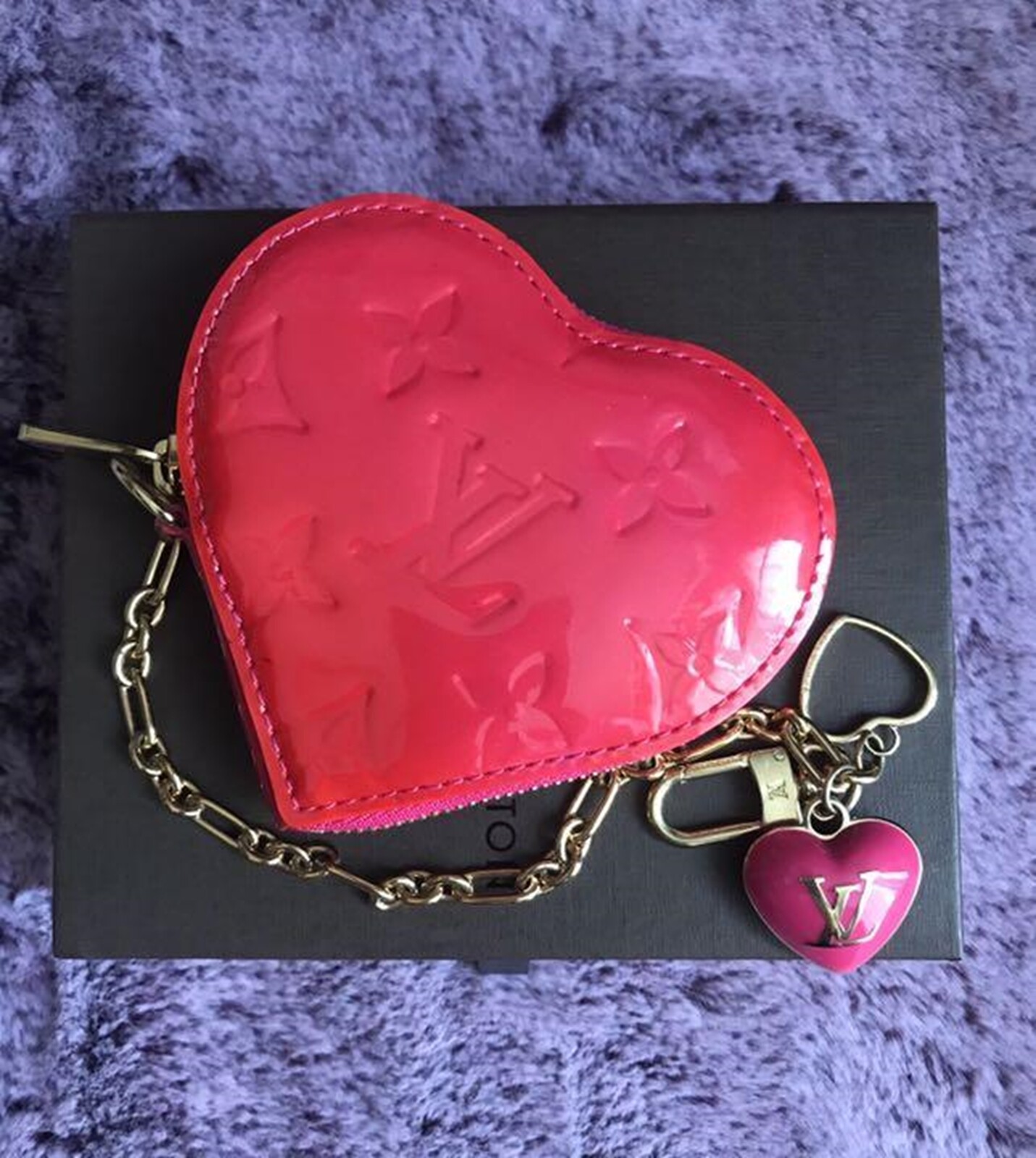 lv heart shaped coin purse