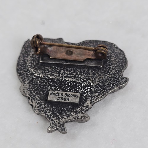 Bird on Nest Brooch Pewter Birds and Bloom Vintage Robin Spring Heart Nest Pin - Picture 5 of 7