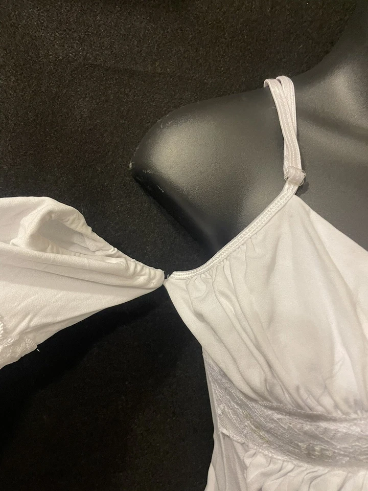 White witch Costume Deluxe  By Leg Avenue Size M/L - Image 4 of 4