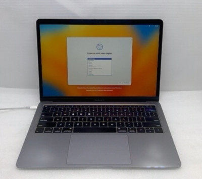 MacBook Air 2018 13㌅,i5,8gb,256gb 付属品完備 MacBook本体