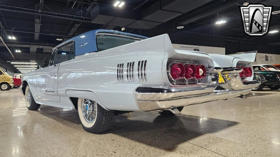 1960 福特雷鸟  — 第 4/4 张图片