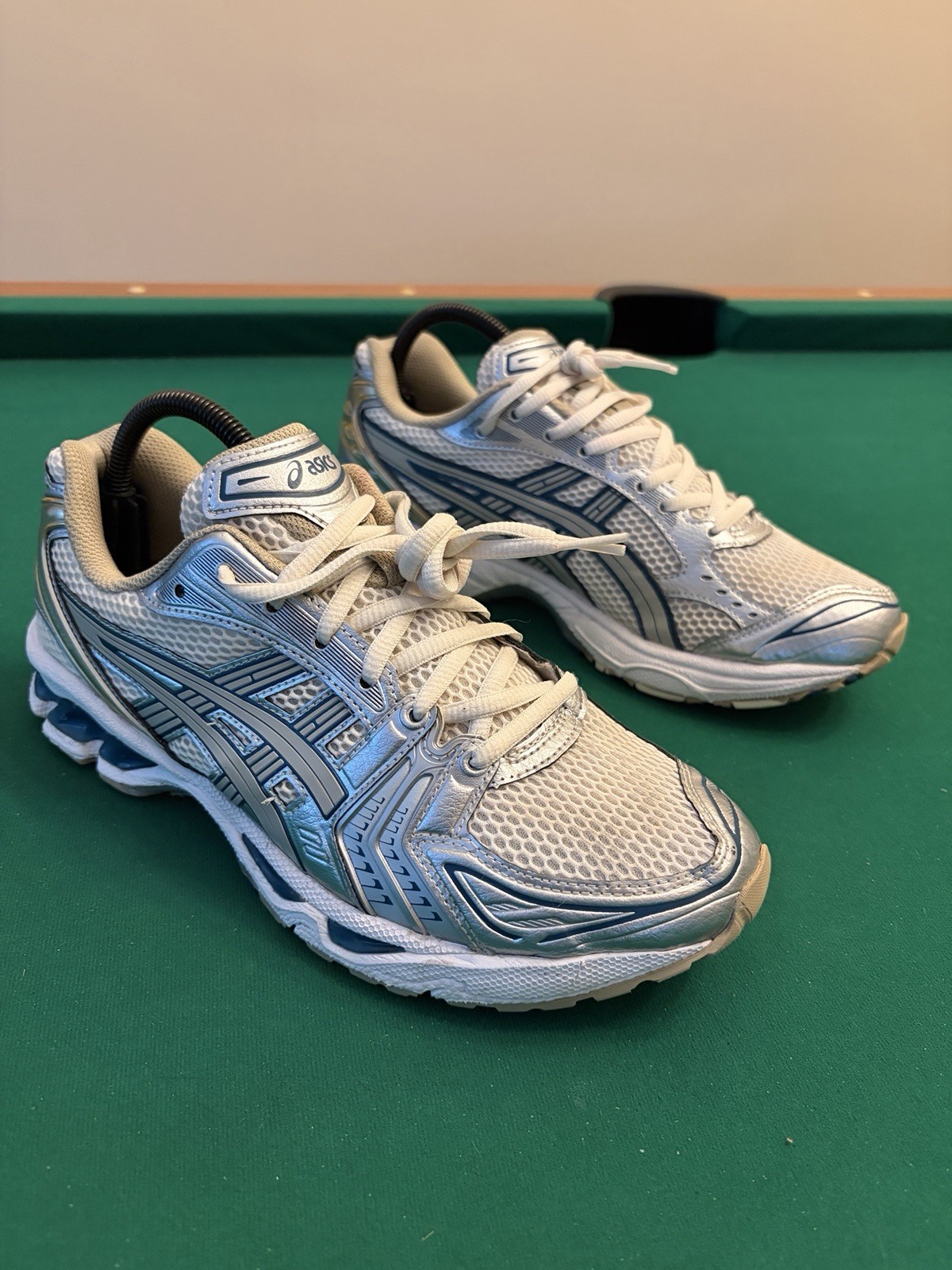 Asics Gel-Kayano 14 Men Size 8 White Pure Gold Athleisure Sneaker Shoes 1201A019 thumbnail 2