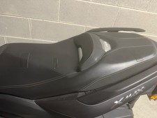 Sella nera X-Max 300 2019-2024 USATA originale YAMAHA (TAGLIATA)
