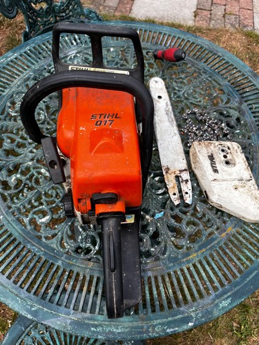 Stihl 017 Chainsaw -