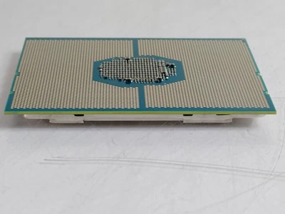 Intel Xeon Gold 5220R CPU Usado 2.20 GHz LGA 3647-0 SRGZP 24 Cores - Imagen 1 de 4