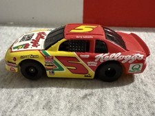 Kellogg  s NASCAR  5 red /yellow Labonte Slot Car Lifelike , AFX Compatible