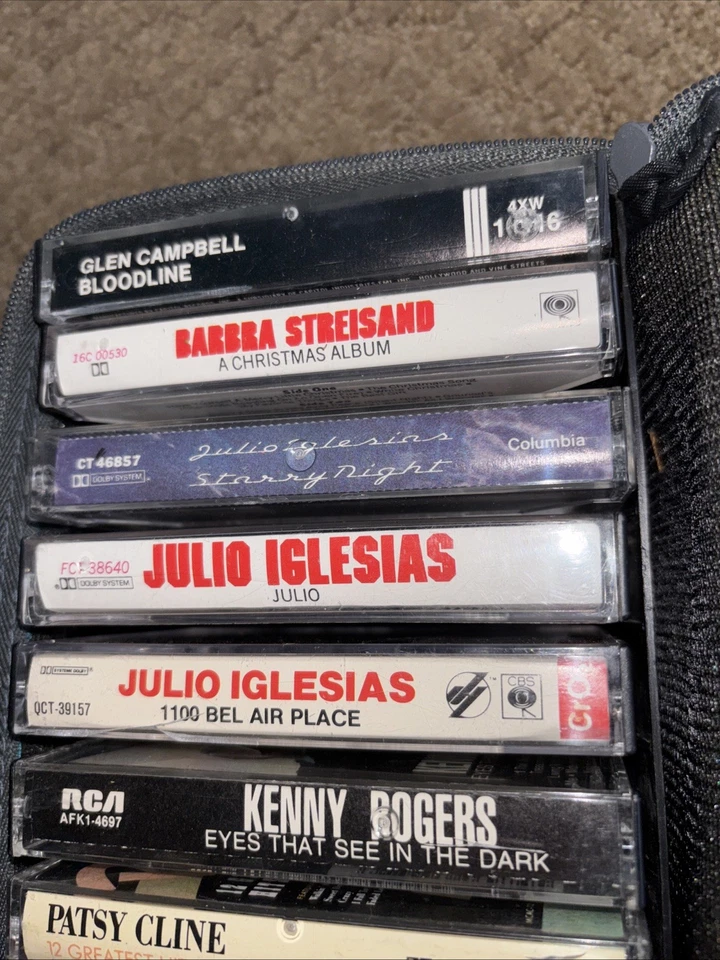 Cassette tape Lot 15 Perry Como Patsy Cline case John Denver Iglesias Patsy 80s Foto 4 de 4