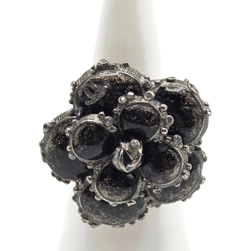 Chanel Camelia CC Anillo Rutenio Negro Esmalte Cristal EU 54 US 7 con Caja 13P Foto 2 de 4