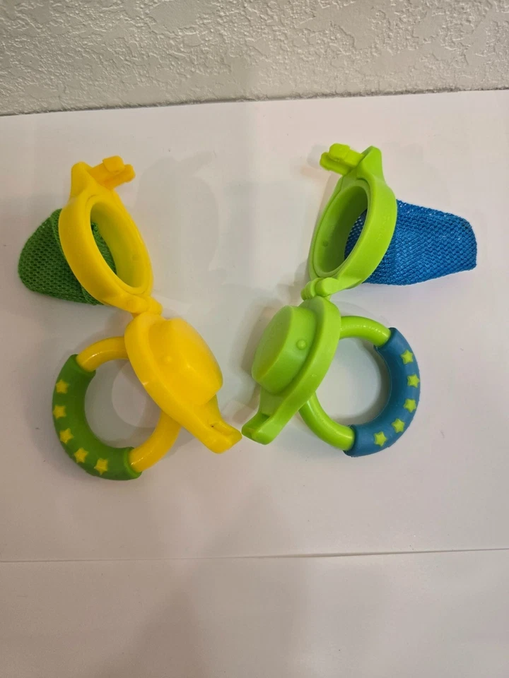 Juego Alimentador de Alimentos Frescos Munchkin, Paquete de 2, Amarillo/Verde Foto 2 de 4