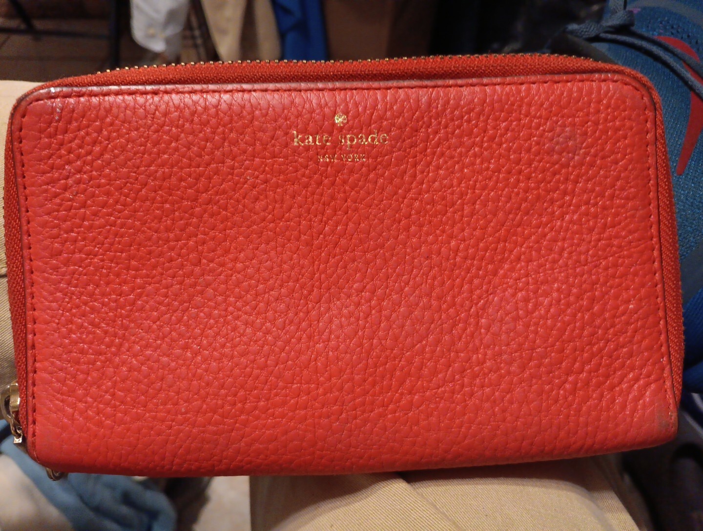 Kate Spade Round Zipper Long Wallet Leather material Pink color for Ladies use